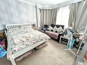 Bedroom- click for photo gallery